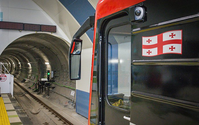 Мэр Тбилиси назвал шантажом действия бастующих машинистов метро