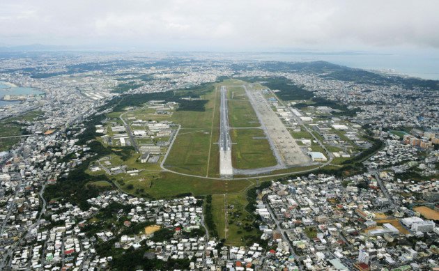 Японцы протестуют против строительства военного аэродрома США на Окинаве