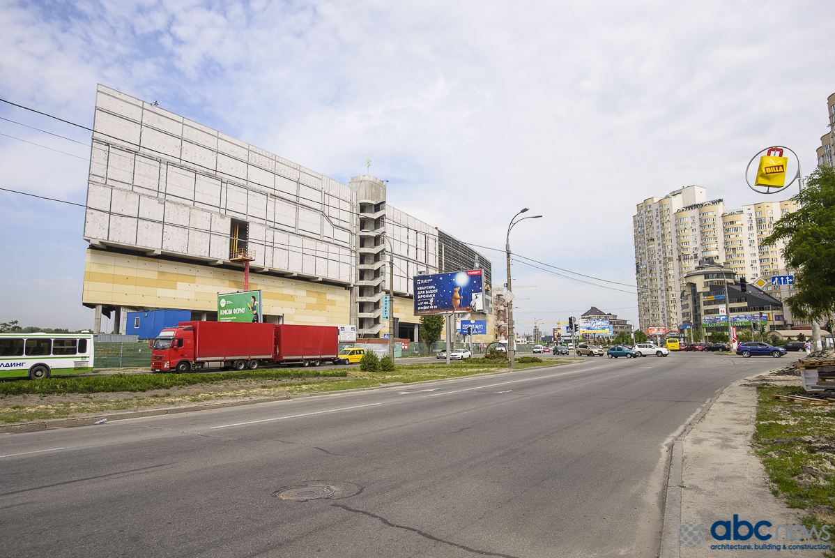Как строится ТРЦ River Mall в Киеве (Фото)