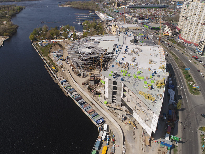 Как строится ТРЦ River Mall в Киеве (Фото)