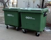 В Киеве начали масштабную замену старых мусорных баков