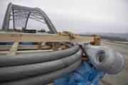 Киев получил первую партию натяжных тросов для Подольско-Воскресенского моста (видео)