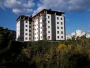 Почти достроенную многоэтажку в Соломенском районе демонтируют