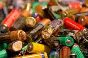 В Киеве установят сотни контейнеров для сбора батареек